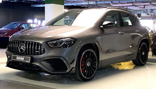 Mercedes Benz • GLA 35 4MATIC