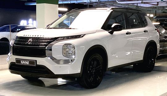 Mitsubishi • Outlander