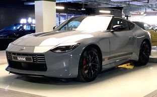 Nissan • 400Z