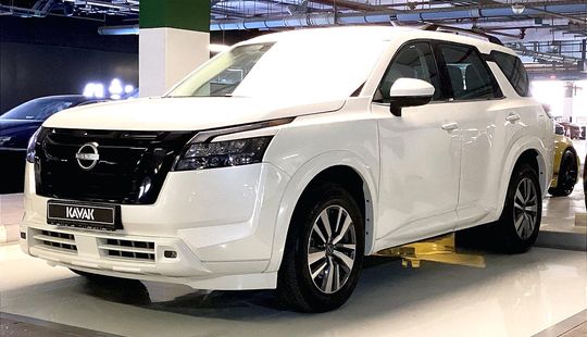 Nissan • Pathfinder