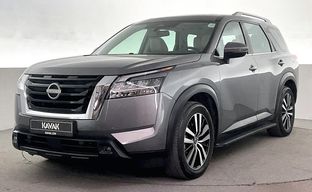 Nissan • Pathfinder