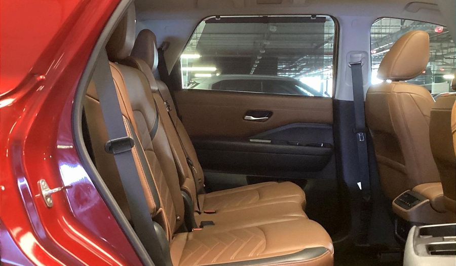 Nissan Pathfinder SL Suv 2024