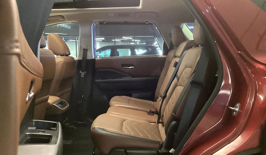 Nissan Pathfinder SL Suv 2024