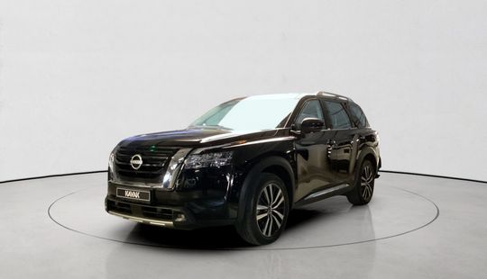 Nissan • Pathfinder
