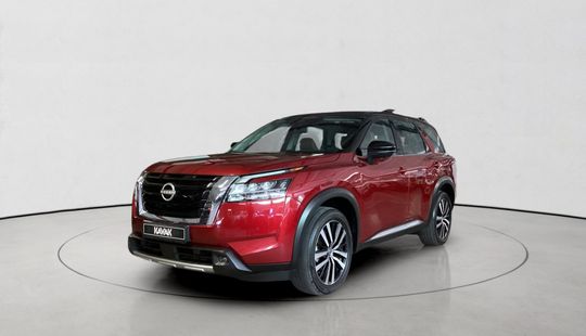 Nissan • Pathfinder