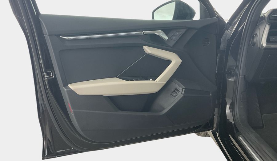 Audi A3 1.4 35 TFSI TIPTRONIC ADVANCED Sedan 2024