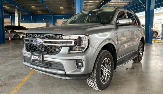 Ford • Everest