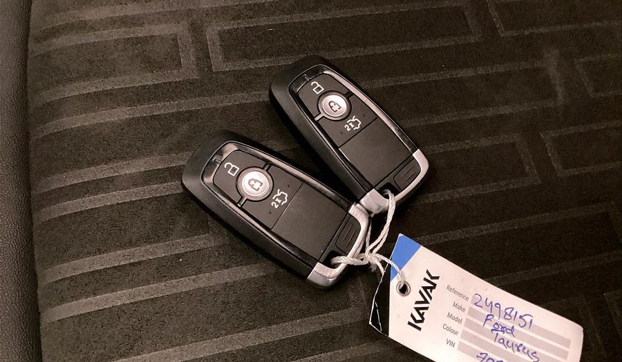 Ford Taurus 2.0 ECOBOOST V4 AMBIENTE AUTO Sedan 2024