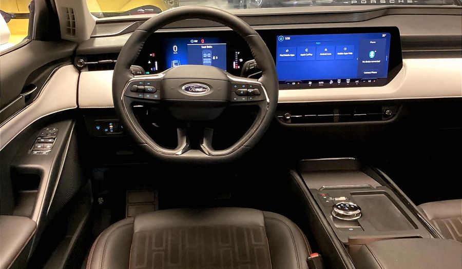 Ford Taurus 2.0 ECOBOOST V4 AMBIENTE AUTO Sedan 2024