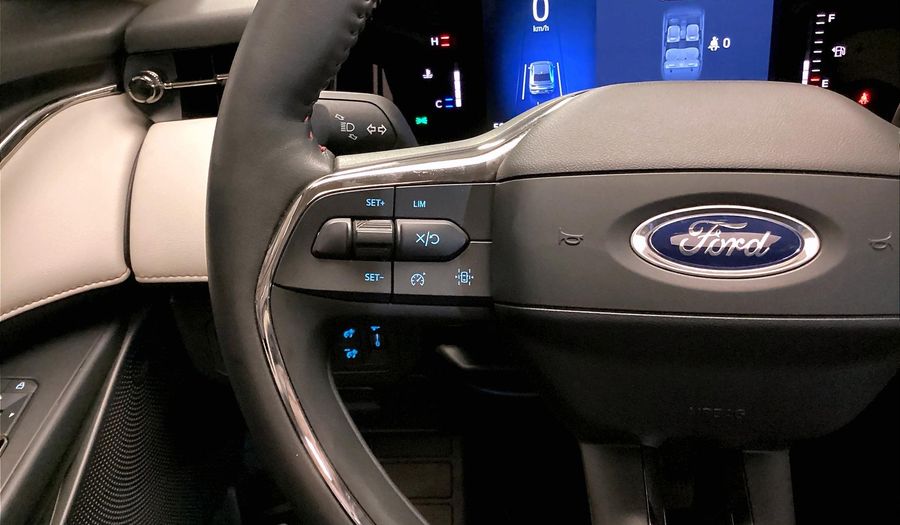 Ford Taurus 2.0 ECOBOOST V4 AMBIENTE AUTO Sedan 2024