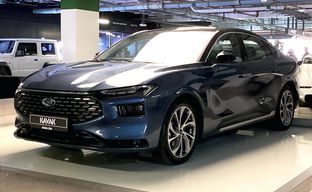 Ford • Taurus