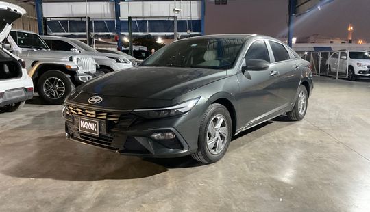 Hyundai • Elantra