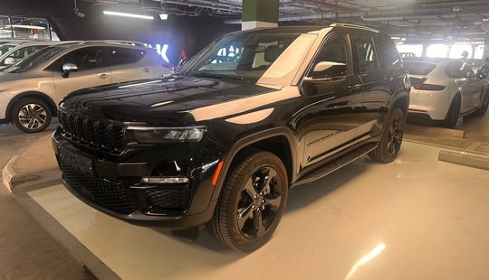 Jeep • Grand Cherokee