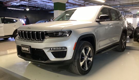 Jeep • Grand Cherokee L
