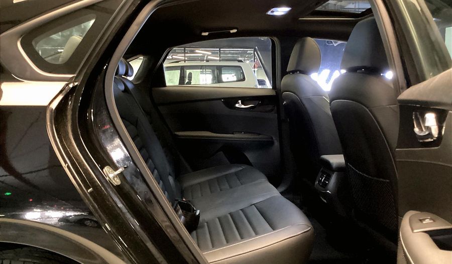 Kia Cerato GT LINE Sedan 2024