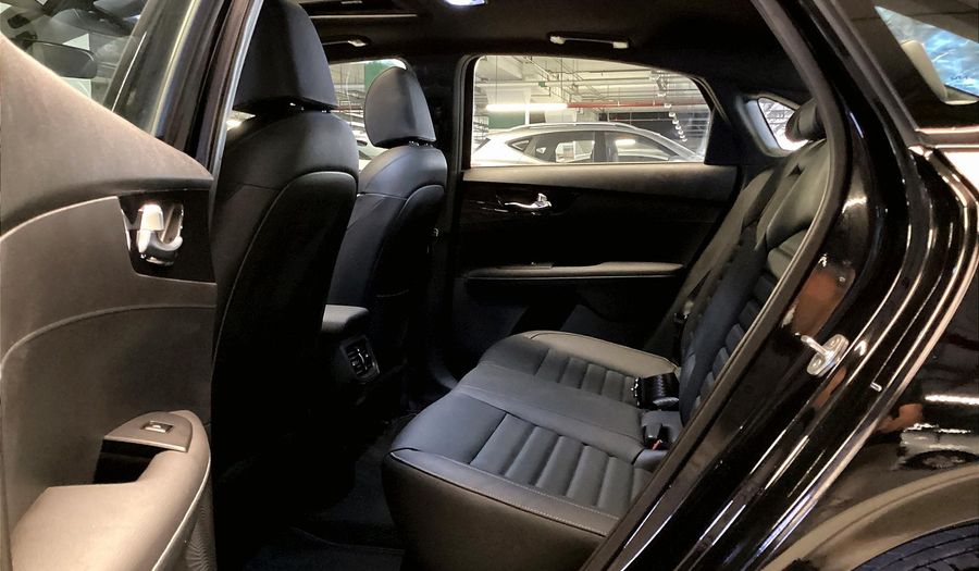 Kia Cerato GT LINE Sedan 2024