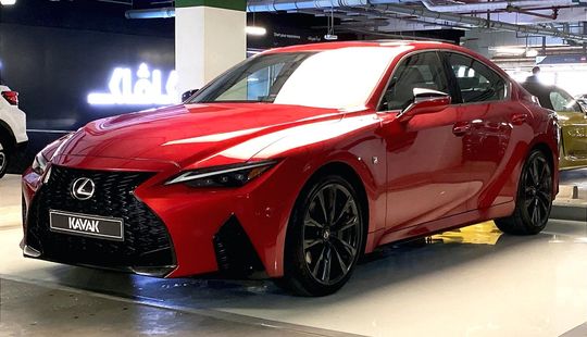 LEXUS • IS350