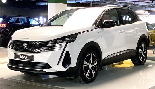 Peugeot • 3008