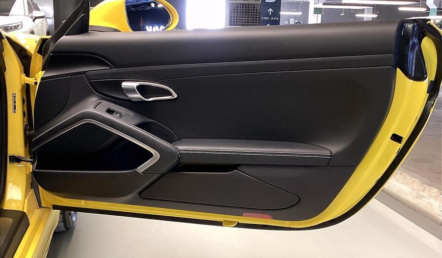 Porsche 718 Boxster STANDARD Convertible 2024