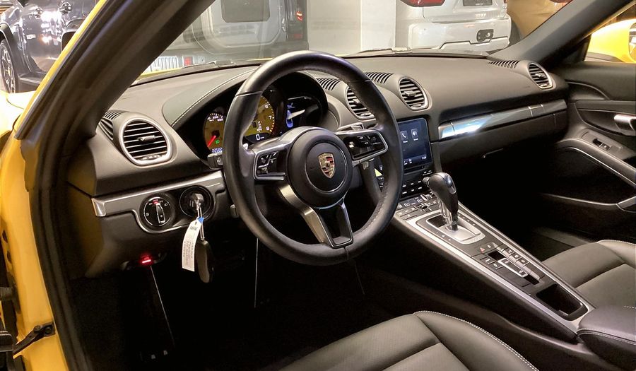 Porsche 718 Boxster STANDARD Convertible 2024