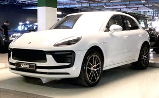 Porsche • Macan