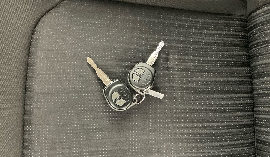 Suzuki Baleno 1.5 GL AUTO Hatchback 2024