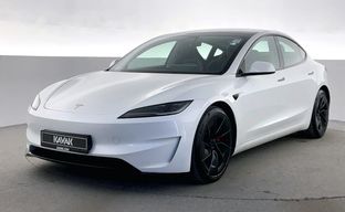 Tesla • Model 3