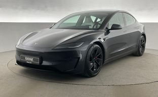 Tesla • Model 3