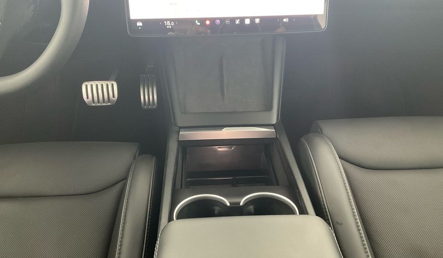 Tesla Model 3 BEV DUAL MOTOR AWD PERFORMANCE Sedan 2024