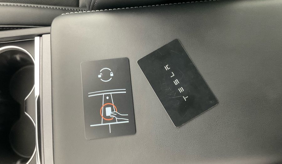 Tesla Model 3 BEV DUAL MOTOR AWD PERFORMANCE Sedan 2024