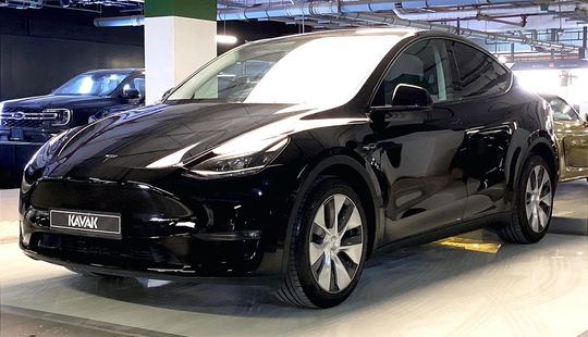 Tesla • Model Y