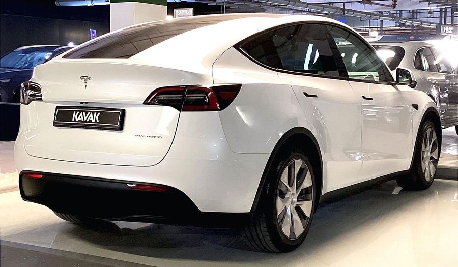 Tesla Model Y LONG RANGE (DUAL MOTOR) Suv 2024