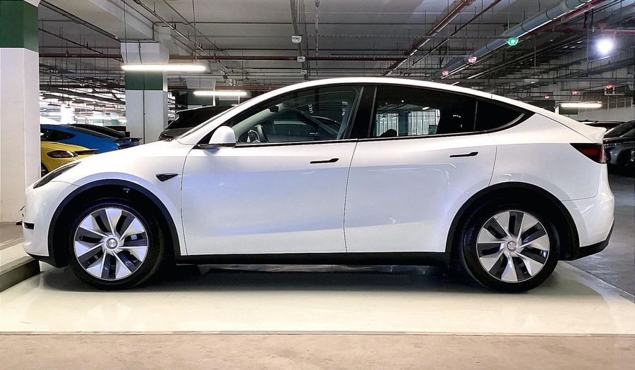 Tesla Model Y LONG RANGE (DUAL MOTOR) Suv 2024