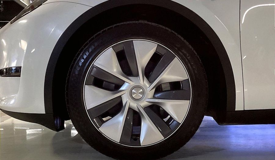 Tesla Model Y LONG RANGE (DUAL MOTOR) Suv 2024