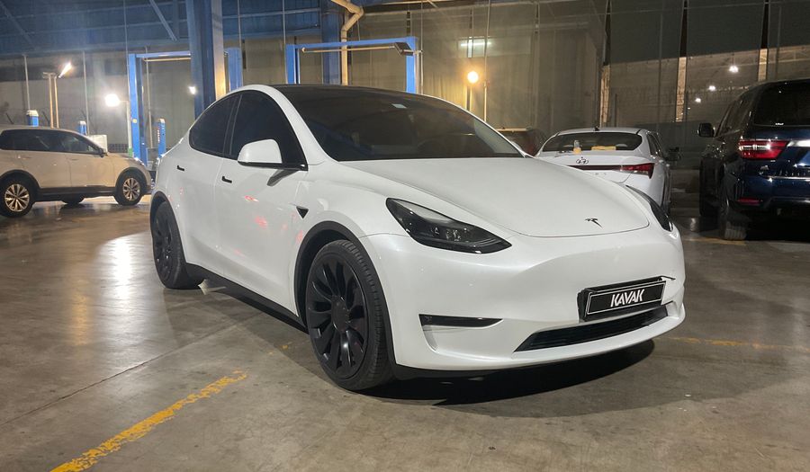 Tesla Model Y BEV PERFORMANCE QUICKSILVER BW INT 21 Suv 2024