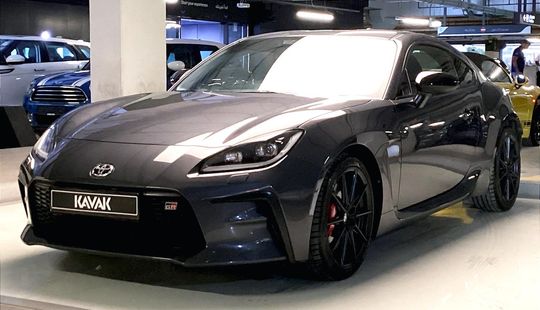 Toyota • 86