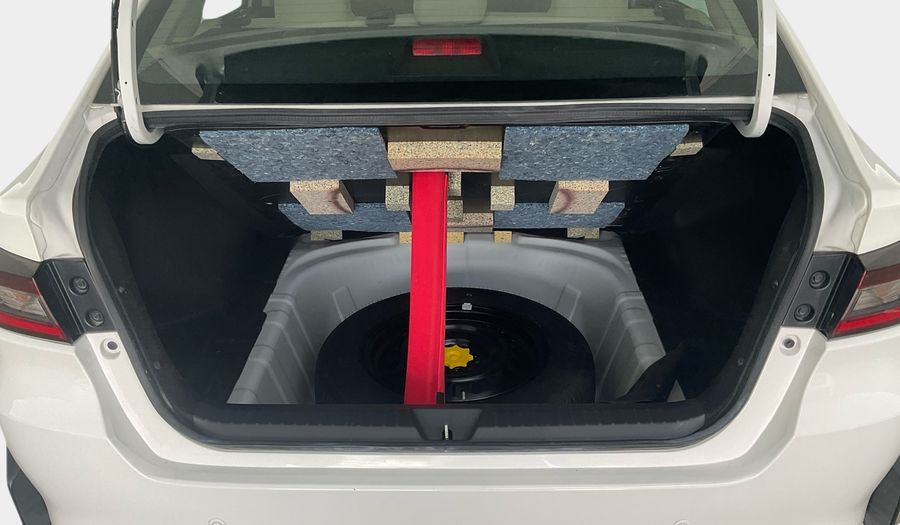 Toyota Yaris 1.5 VVT-I E MULTIDRI.S AUTO Sedan 2024