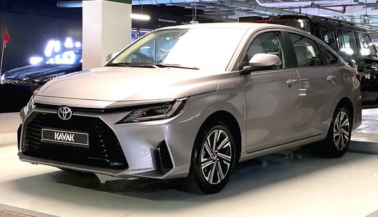 Toyota • Yaris