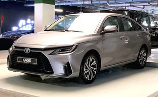 Toyota • Yaris