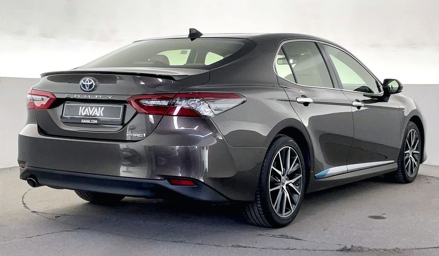 Toyota Camry 2.5 LIMITED HYBRID E-CVT Sedan 2024