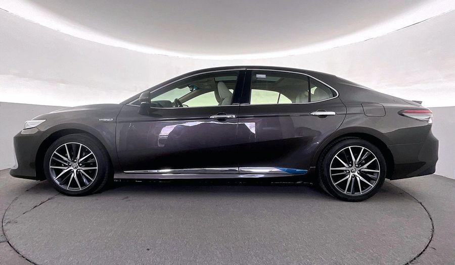 Toyota Camry 2.5 LIMITED HYBRID E-CVT Sedan 2024