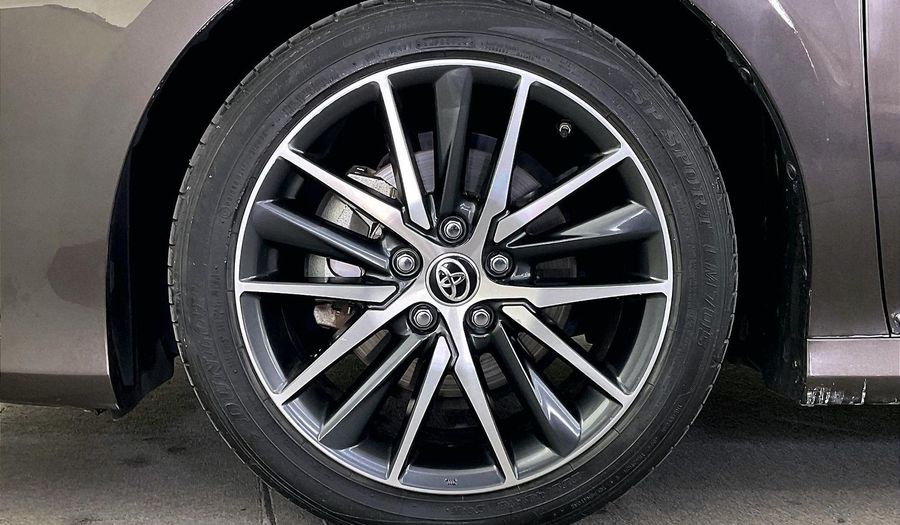 Toyota Camry 2.5 LIMITED HYBRID E-CVT Sedan 2024