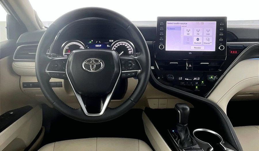 Toyota Camry 2.5 LIMITED HYBRID E-CVT Sedan 2024