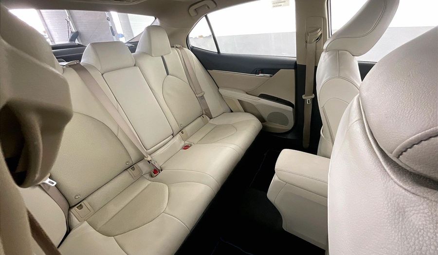 Toyota Camry 2.5 LIMITED HYBRID E-CVT Sedan 2024