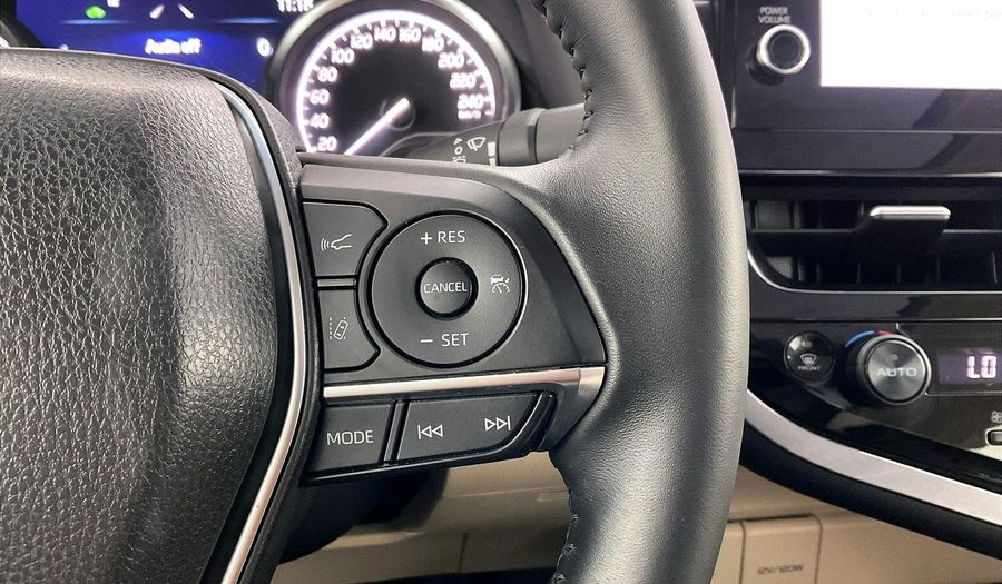 Toyota Camry 2.5 LIMITED HYBRID E-CVT Sedan 2024