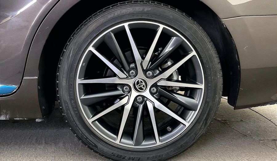 Toyota Camry 2.5 LIMITED HYBRID E-CVT Sedan 2024