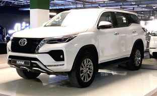 Toyota • Fortuner