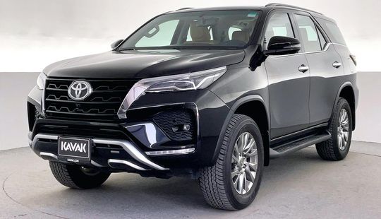 Toyota Fortuner VXR-2024