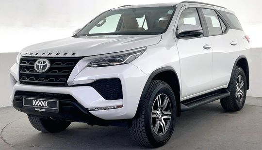 Toyota • Fortuner