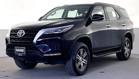 Toyota • Fortuner